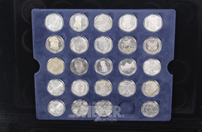 Konvolut BRD und USA Gedenkprägungen im Alukoffer