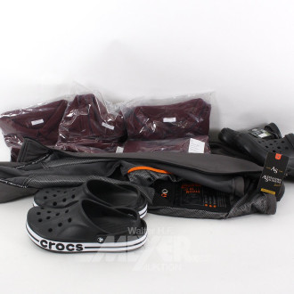 Konvolut Herrenbekleidung, u.a. Jacken, Hemden, Crocs