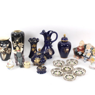 Posten Dekofiguren, Vasen u. Schalen sowie 1 Teeservice im Asiadekor