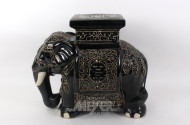 Keramik-Blumenhocker "Elefant"