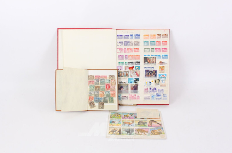 2 Briefmarkenalben, gemischte Sammlung