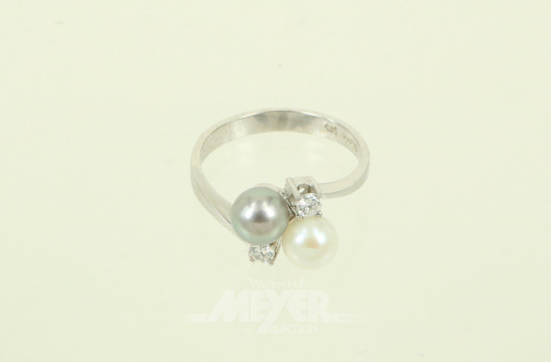 Ring mit 2 Perlen u. 2 kl. Brillanten