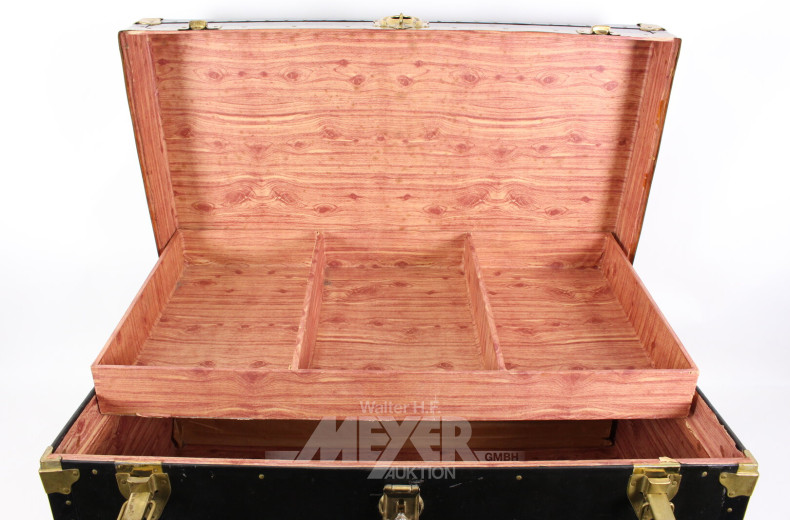 Alter Überseekoffer