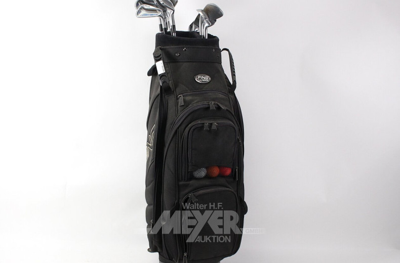 Golf-Bag mit 11 Golfschlägern