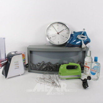 Konvolut Hausrat: Handmixer KITCHEN AID, Bügeleisen, Gemüseraspel, Wanduhr, Dekofeuer etc.