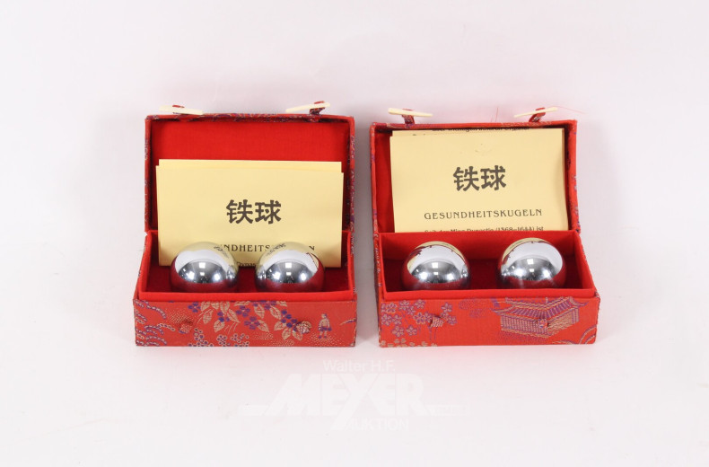 2 Klangkugel-Sets in Schatulle
