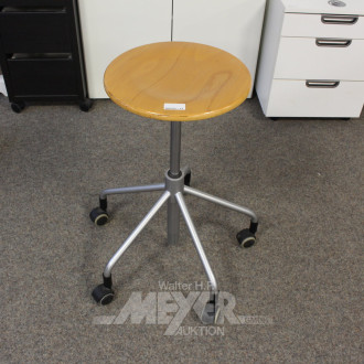 kl. Hocker, rollbar, Metallgestell