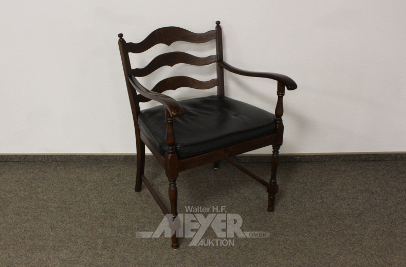engl. Armlehnstuhl, Mahagoni, Sitzfläche: Korbgeflecht mit Ledersitzkissen