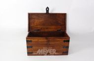 kleine Holztruhe