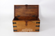 kleine Holztruhe