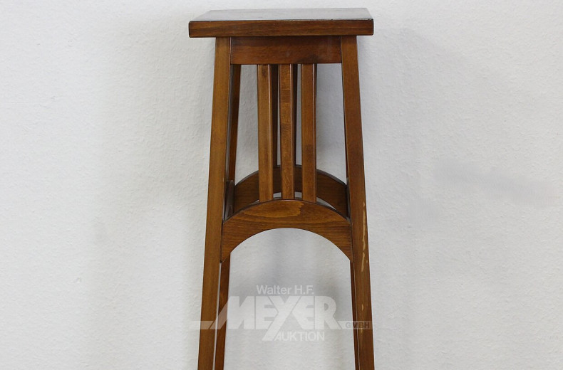 Blumenständer im Jugendstil