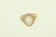 Ring mit Gemme