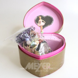 Posten Modeschmuck: Anhänger, Armbänder,