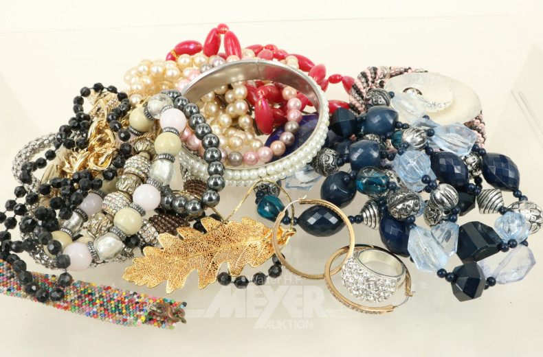 Konvolut Modeschmuck, u.a.