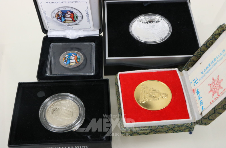 Posten div. Medaillen