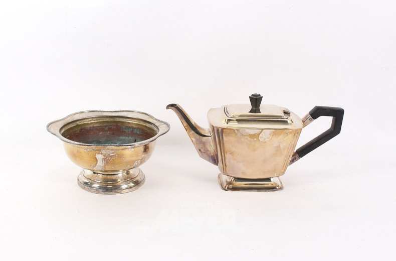 1 englische Teekanne und 1 Schale mit Standfuß