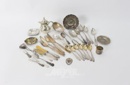 6 Konvolut versch. Besteckteile, überw. 800er Silber, tlw. versilbert