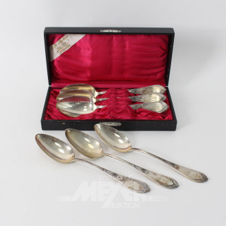 6 Suppenlöffel mit ornamentalen Motiv im Original-Etui