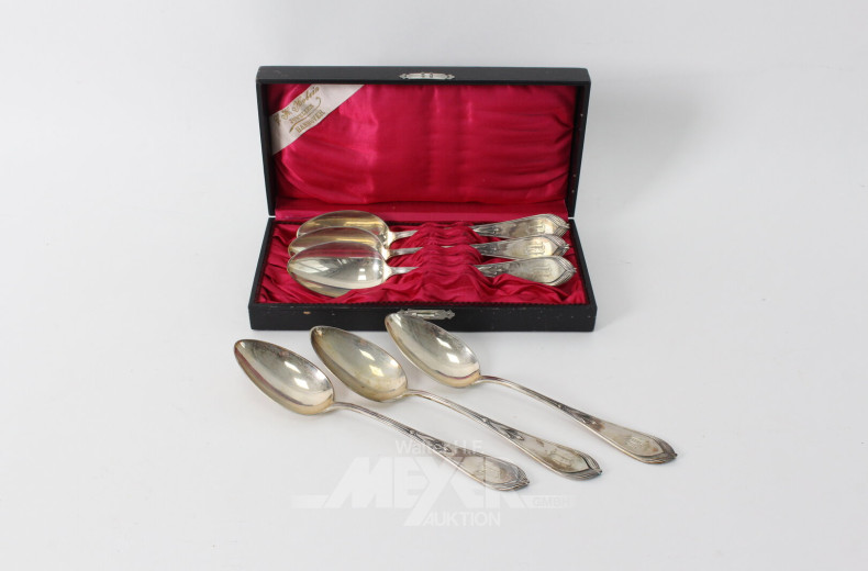 6 Suppenlöffel mit ornamentalen Motiv im Original-Etui