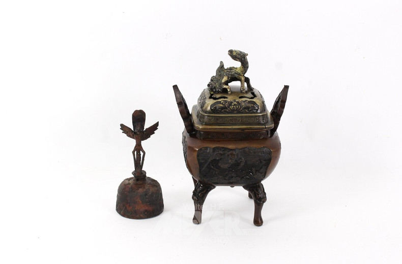 asiat. Räuchergefäß, Bronze sowie eine Metall-Tischglocke