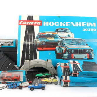 Carrera Bahn mit Zubehör