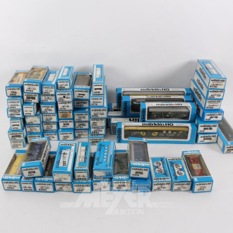 Posten Personenwagen und Güterwaggongs, ca. 62 Stück