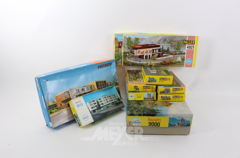 10 Modell-Bausätze "Gebäude"