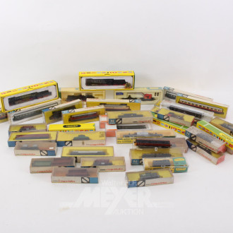 Posten versch. Loks, Waggongs und Personenwagen