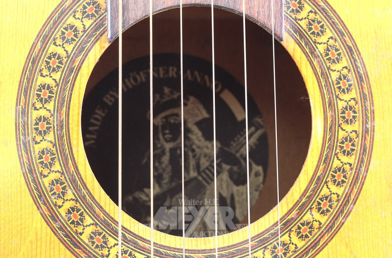 Akustikgitarre HÖFNER