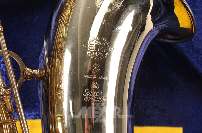 Tenor-Saxophon in passendem Koffer