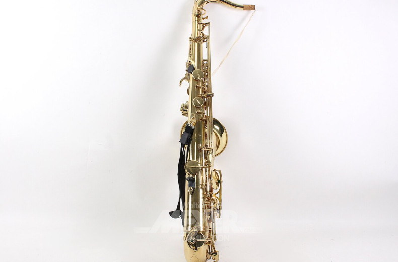 Tenor-Saxophon in passendem Koffer