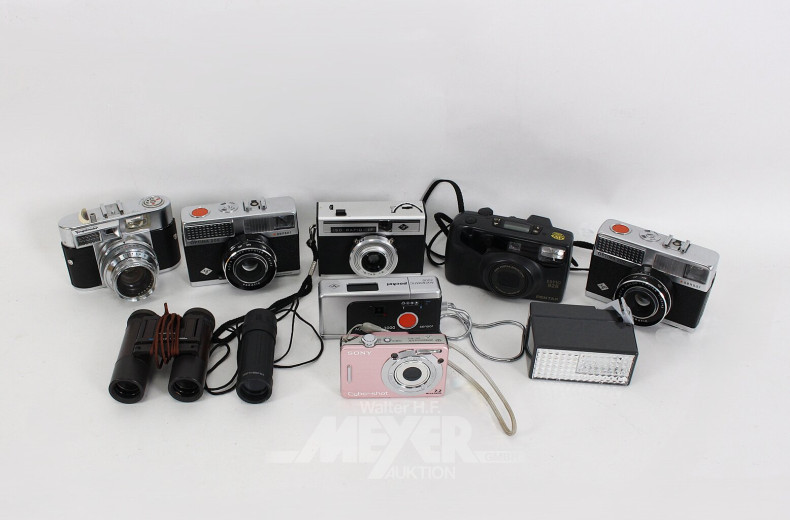 7 versch. Kamera´s,  sowie 1 Fernglas  ESCHENBACH  8 x 20