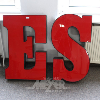 2 Leuchtbuchstaben 'E' und 'S' in Rot