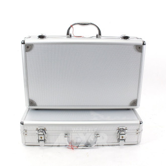 2 Alukoffer mit div. Münztableaus in Blau