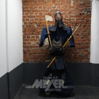 Kendo-Rüstung/Kleidung und 2 Bambus-Trainingsschwerter