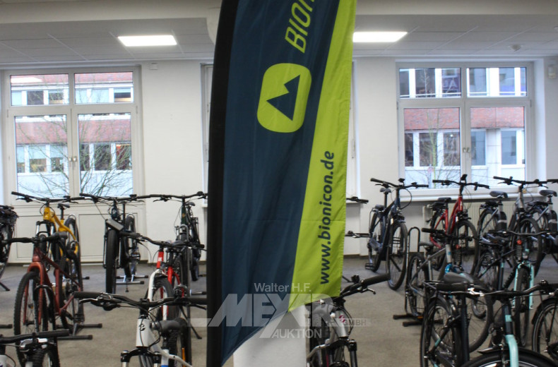 Werbedisplays-Fahnen mit Ständern