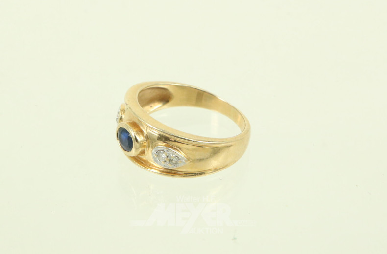Damenring, besetzt mit 1 Saphir und Diamantrosen