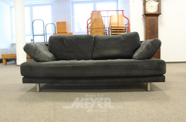 2 Zweisitzer mit Stoffbezug in 'schwarzgrau'