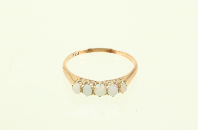 Damenring, besetzt mit 5 kl. Opalen