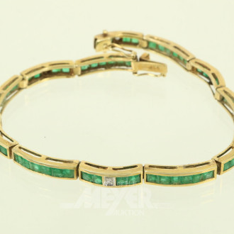 Armband, besetzt mit kl. Diamanten und grünen Farbsteinen