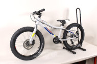 Kinder-Mountainbike, hellgrau