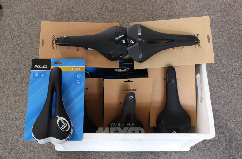 gr. Posten Fahrradsättel, versch. Hersteller, ca. 40 Stück