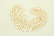 Lange Perlenkette