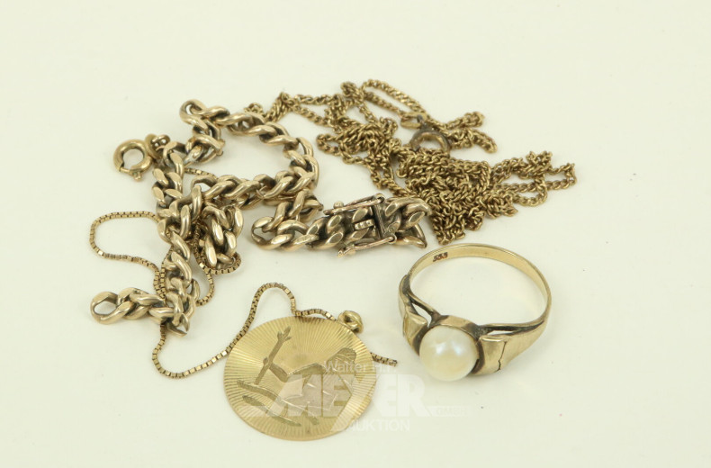 Kl. Konvolut Schmuck in 333 GG, best. aus: Armbänder, Kette, Anhänger u. Ring