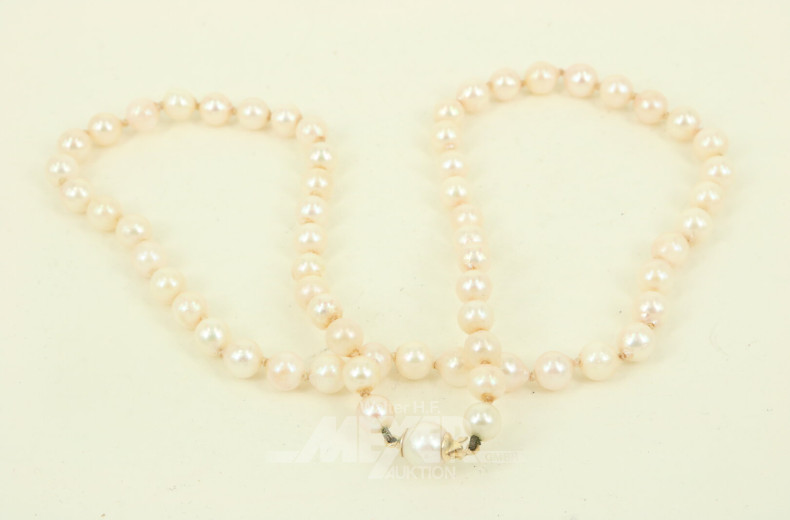 Perlenkette mit Schließe in 750 GG