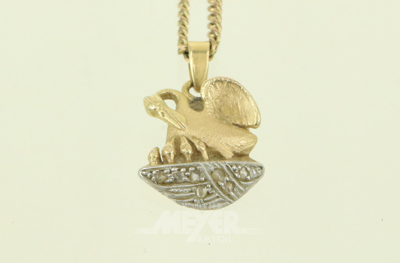 Gliederkette in 333 GG mit Anhänger 'Pelikan mit Brut' in 750 GG, besetzt mit 7 kl. Diamantrosen