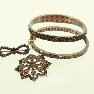 Konvolut Granatschmuck: