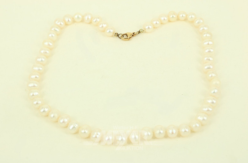 Zuchtperlenkette mit Schließe in 750 GG