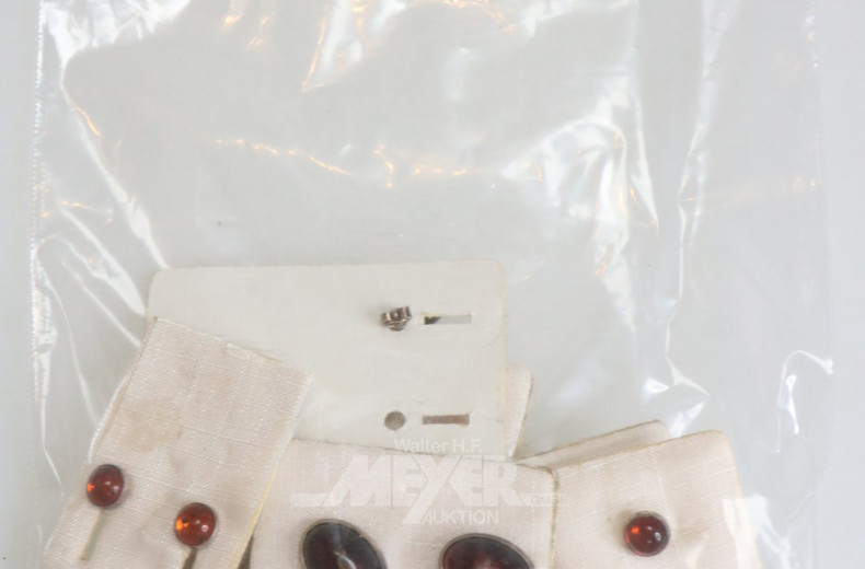 Posten div. Bernstein-Ohrringe