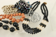 Posten Modeschmuck, 18 Ketten